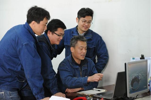 望亭電廠工人當選“蘇州時代工匠”,這30年他是這么拼過來的……(圖4) 望亭電廠工人當選“蘇州時代工匠”,這30年他是這么拼過來的……(圖4)