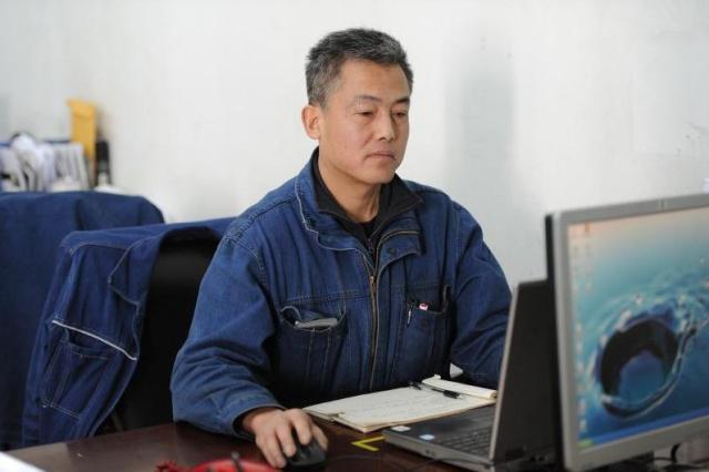 望亭電廠工人當選“蘇州時代工匠”,這30年他是這么拼過來的……(圖6) 望亭電廠工人當選“蘇州時代工匠”,這30年他是這么拼過來的……(圖6)